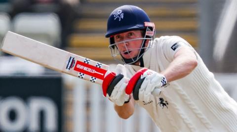 Zak Crawley batting