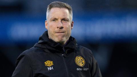Cambridge United boss Neil Harris