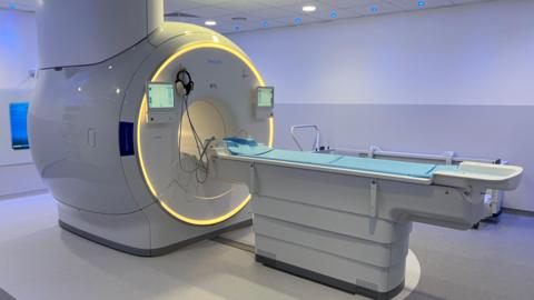 MRI scanner in new diagnostic centre