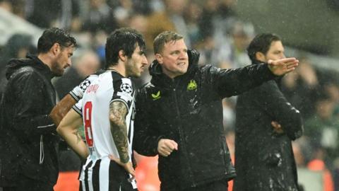 Sandro Tonali and Eddie Howe