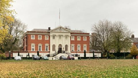 Warrington town hall