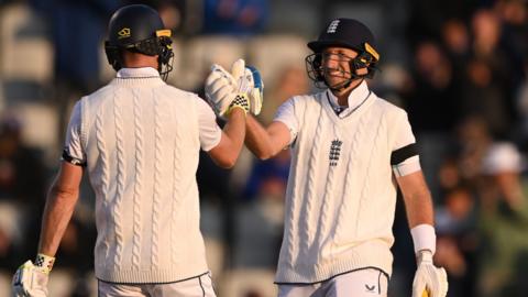 Joe Root celebrates