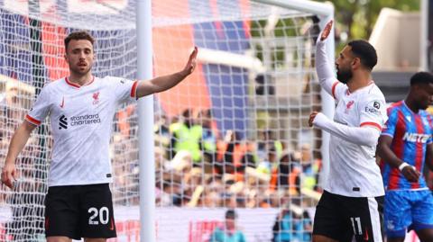 Diogo Jota celebrates his goal