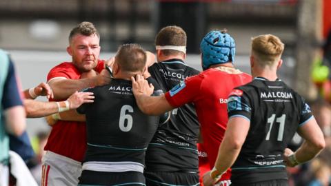 Tensions rise at Thomond Park