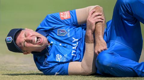 Madsen dislocates shoulder in Italy's Wo