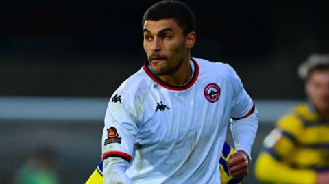 Christian Oxlade-Chamberlain in action for Truro City.