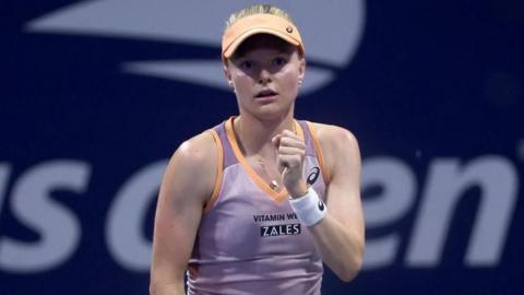 Harriet Dart clenches her fist in celebration