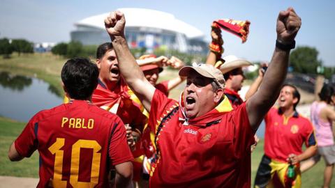 Spain fans