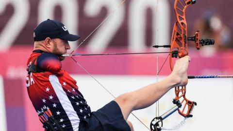 American archer Matt Stutzman in action at the Tokyo Paralympics