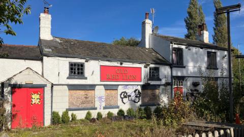 The Old Red Lion pub