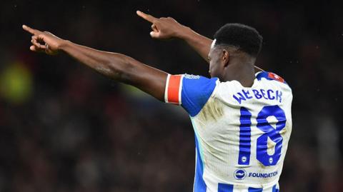 Danny Welbeck celebrates