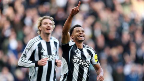 Jacob Murphy celebrates
