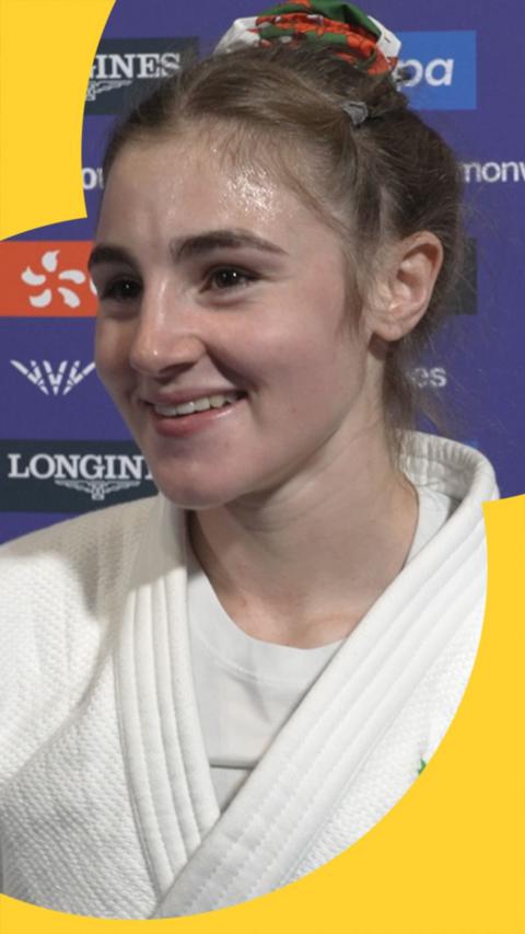 Lola Hodson