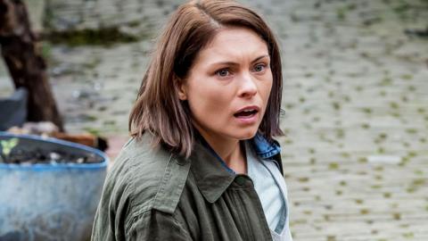 DI Helen Weeks played by MyAnna Buring. She is wearing a green jacket and grey shirt.