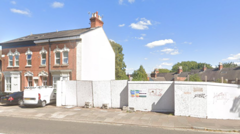 A google street image of Fosse Road Central in Leicester