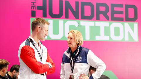 Mark Chilton of Manchester Super Giants and Lisa Keightley of MI London talk prior to The Hundred 2026 women's auction at Piccadilly