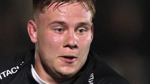 Freddie Lockwood playing in the Premiership Rugby Cup for Newcastle Falcons