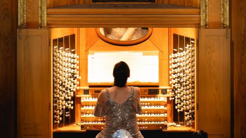 An organist at the BBC Proms