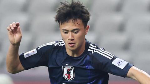 Rento Takaoka in action.