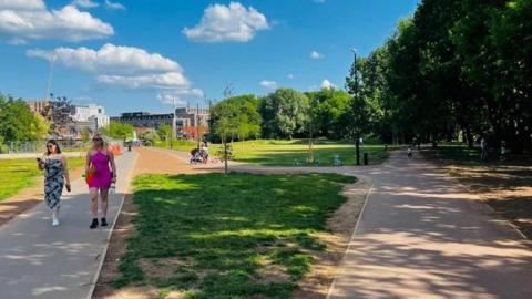 New walking and cycling paths at Rally Park in Leicester