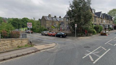 Junction of Ashlands Road and Leeds Road