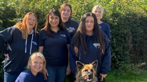 Refuge4Pets charity team - Tami, Terri, Vicki, Kelly, Rhi, Anne-Marie with Rufus the dog