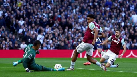 Jean Clair-Todibo and Alphonse Areola attempt to clear the ball during a game between Tottenham and West Ham