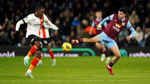 Burnley against Luton image