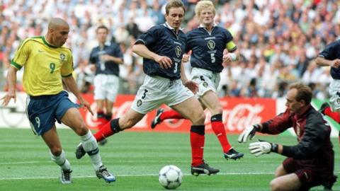 Ronaldo has chance against Scotland in 1998 World Cup