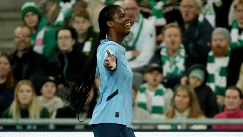 Manchester City striker Khadija Shaw and her team-mates