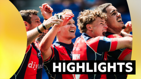 Wakefield celebrate against Castleford