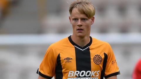 George Hoddle playing for Cambridge United