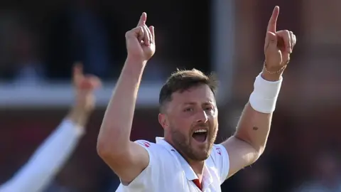 England bowler Ollie Robinson appeals for lbw