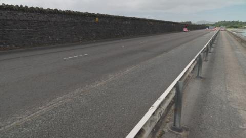 The A5 dual carriageway 