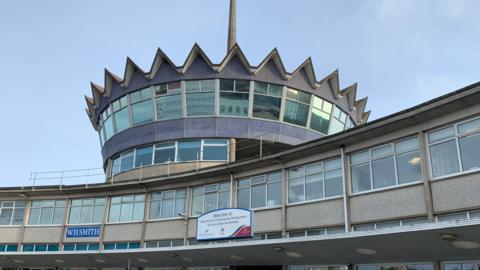 A picture of the sea terminals 'crows nest' feature