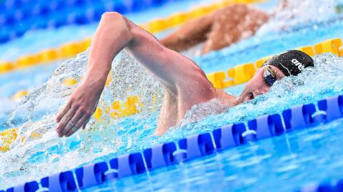 Nathan Wiffen swimming