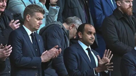 Vinai Venkatesham and sporting director Johan Lange.