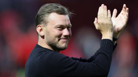 Alfred Johansson claps Motherwell fans
