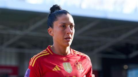 Jenni Hermoso in a Spain shirt
