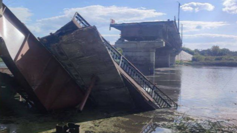 The bridge near the town of Glushkovo has been blown up