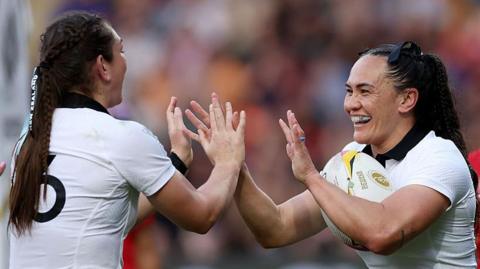Portia Woodman-Wickliffe scores for New Zealand
