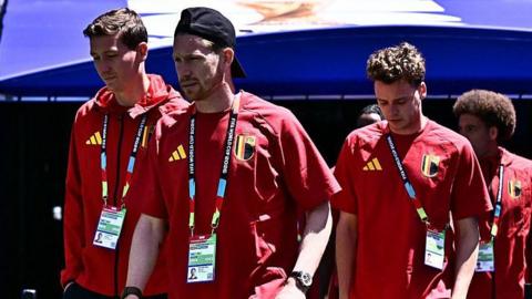 Belgium's Kevin De Bruyne, Maxim De Cuyper and Hans Vanaken