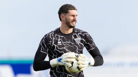 Dunfermline Athletic goalkeeper Aston Oxborough