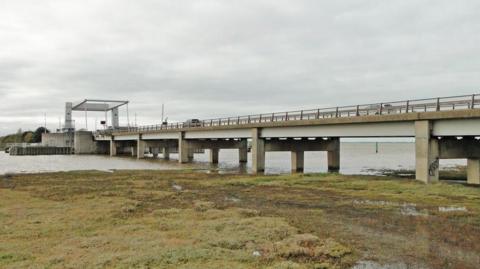 Breydon bridge