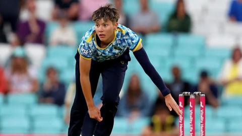 Issy Wong bowls in the Vitality Blast Women's Final between The Bears and Surrey Women