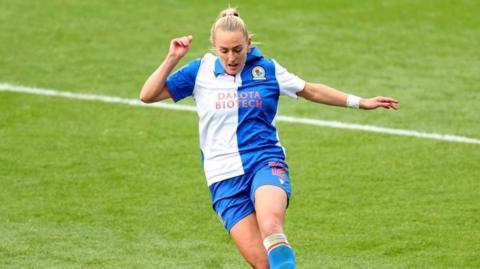 Rachel Dugdale playing for Blackburn Women