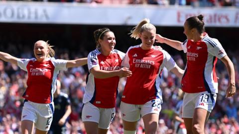 Arsenal celebrate