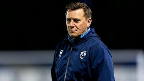Tony Pennock on the touchline 