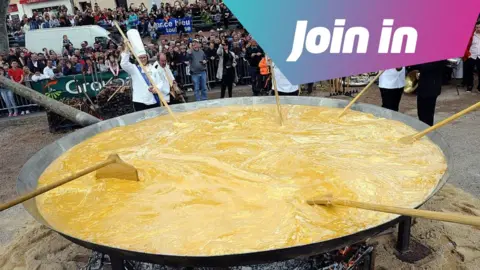 Big omelette pic with join in banner.