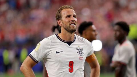 Harry Kane celebrates after England's 4-2 World Cup win over Croatia